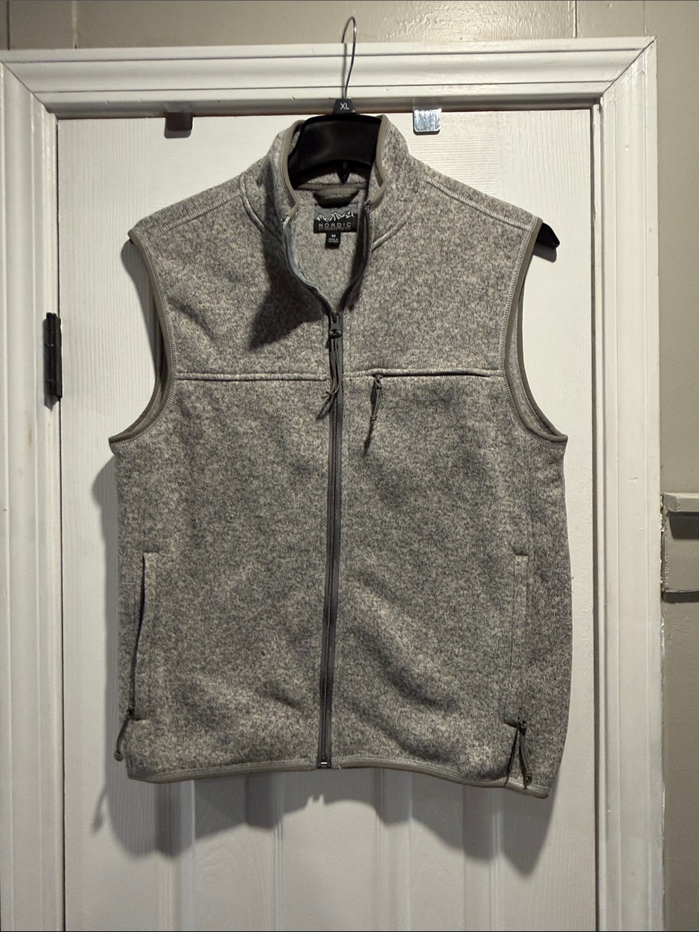 Men's Light Gray Full-Zip Fleece Vest